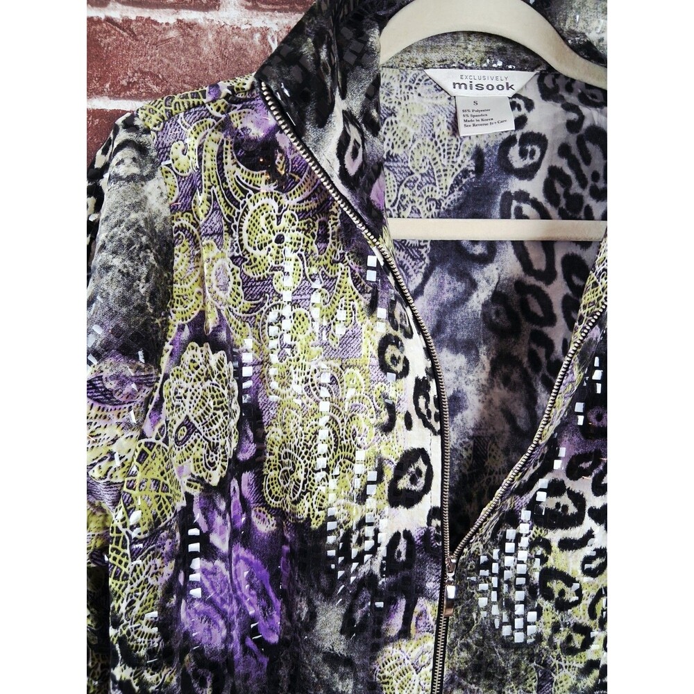 EXCLUSIVELY MISOOK Jacket Small Sequins Animal Print Zip Artsy Purple
